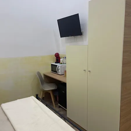 Calabro 21 Appartament Πανσιόν