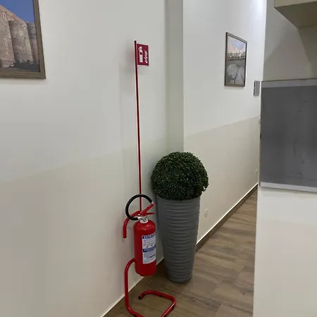 Calabro 21 Appartament Πανσιόν Κατάνια